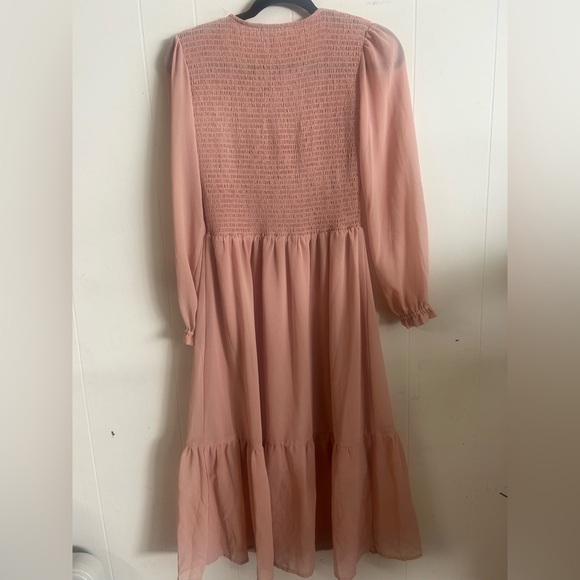 Mad about style, size small, peachy pink long sleeve dress, stretchy, airy - Picture 7 of 9